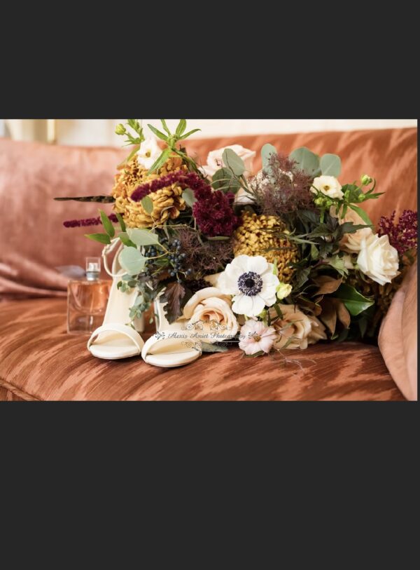 little flower creative floral design cairnwood estate wedding